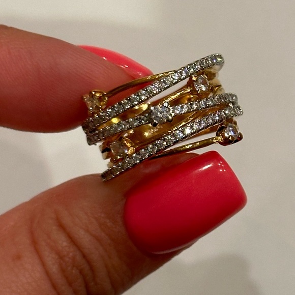 💕3 for $8💕 Gold Crystal Ring size 6 - Picture 3 of 8